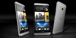 دریافت جایزه بهترین گوشی توسط HTC One