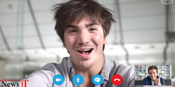 در نسخه جدید اسکایپ اندروید می‌توانید هم‌زمان با تماس تصویری با گوشی خود کار کنید!