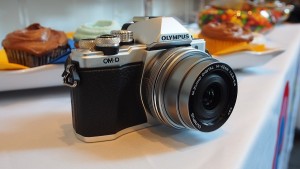 المپوس دوربین بدون آینه E-M10 II خود را معرفی کرد