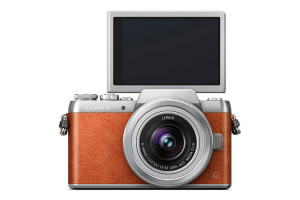 پاناسونیک از دوربین بدون آیینه‌ سلفی با نام LUMIX GF8 رونمایی کرد