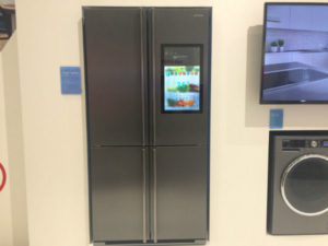 کمپانی Sharp یخچال هوشمند ۴LifeHub را معرفی کرد