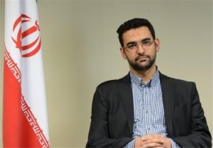 وزیر ارتباطات: سرویسهای اینترنتی بومی نیازمند امان‌نامه قضایی هستند