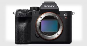 سونی دوربین میرورلس A7R IV را با سنسور فول فریم ۶۱ مگاپیکسلی معرفی کرد