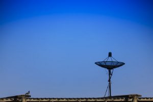 تحریم‌ها بزرگترین مانع اتصال ایرانیان به اینترنت ماهواره‌ای