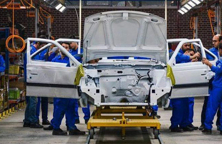 افزایش قیمت کارخانه‌ای خودروهای ایرانی پس از آغاز واردات قطعی شد