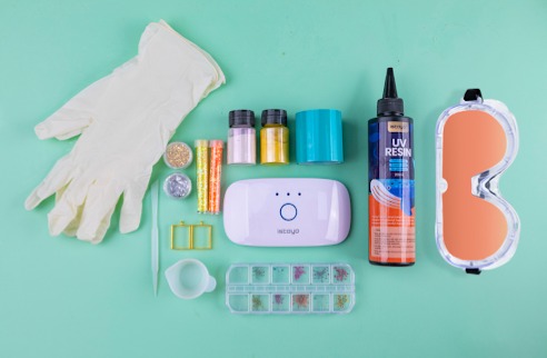 رزین UV چیست و چرا در صنایع مدرن تحول ایجاد کرده است؟